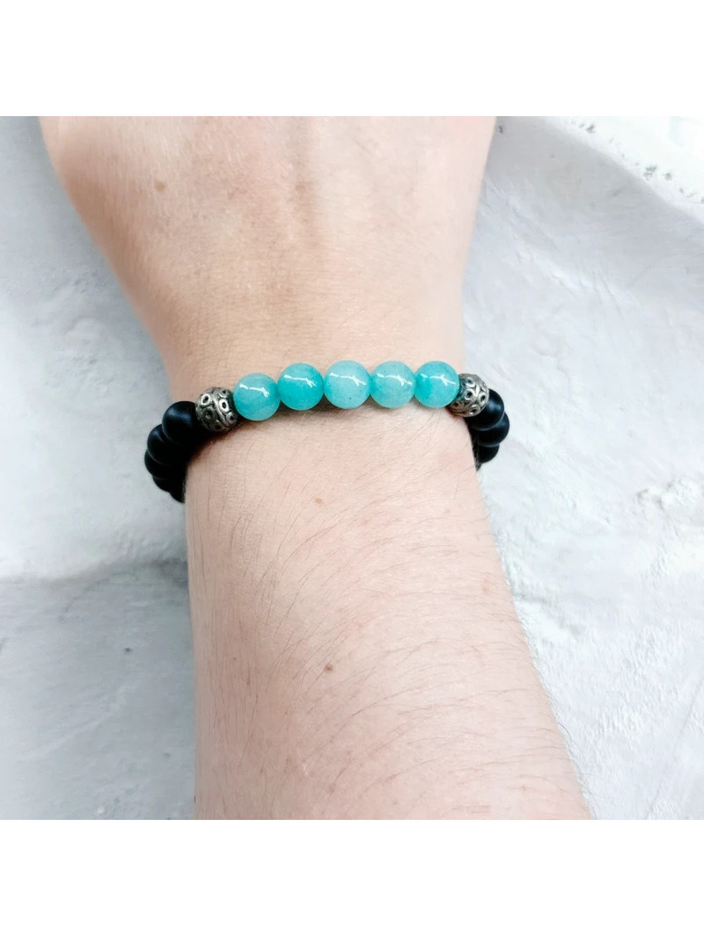 2548mc. Black and Aqua Stretch Bracelet